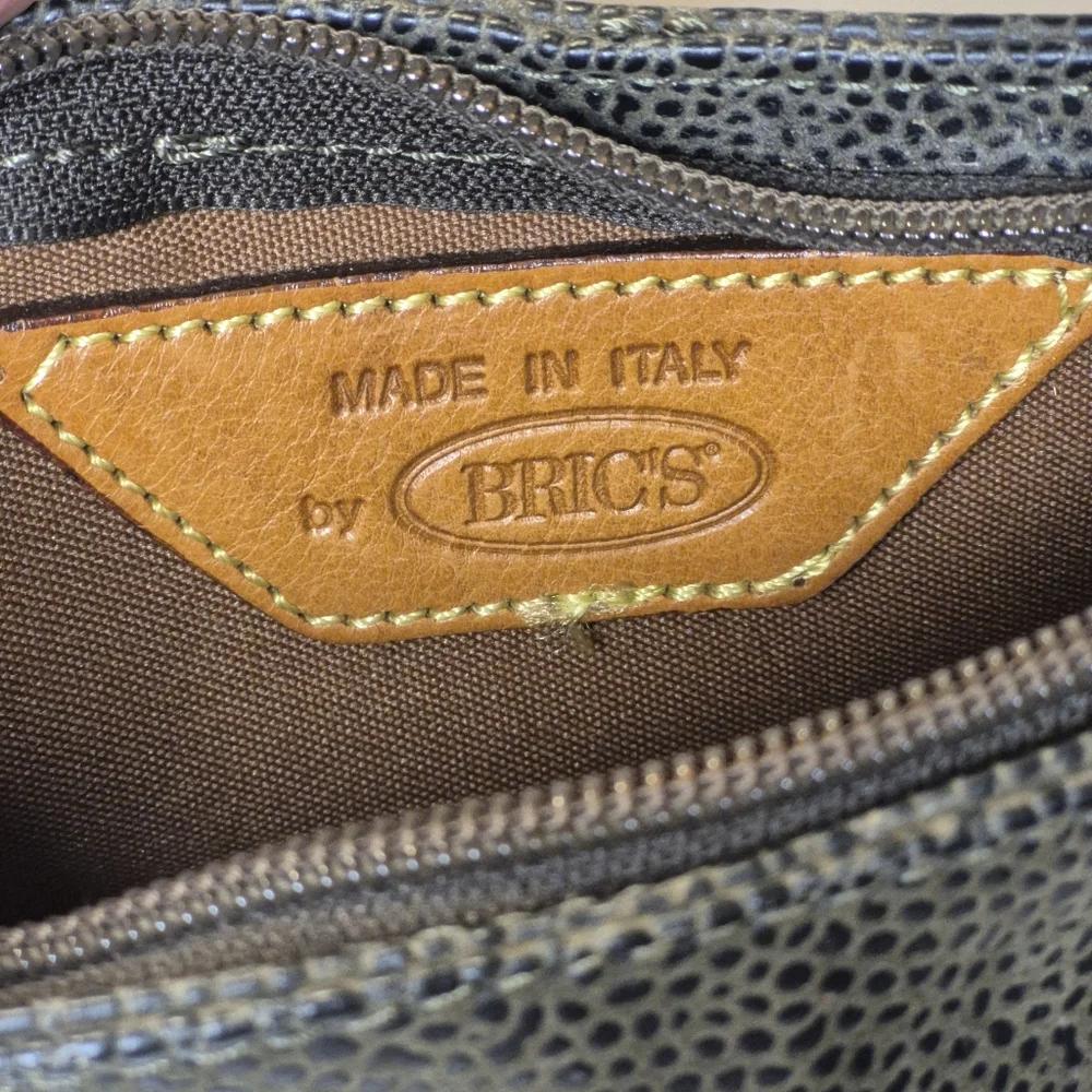 Bric's 8 Inch Brown/Grey Small Zippered Travel Bag - Picture 4 of 10